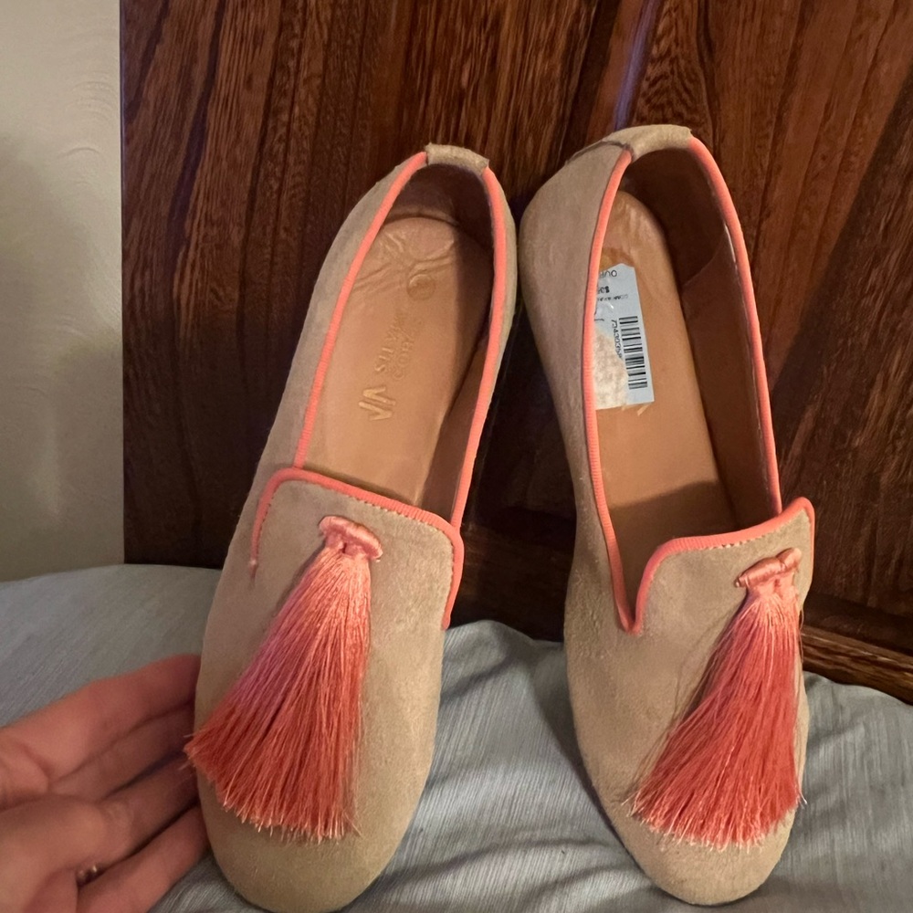 Silvia Cobos Tan Leather, Suede Like, Women’s Size 7 Slip On Shoes, new with tag - Picture 3 of 10